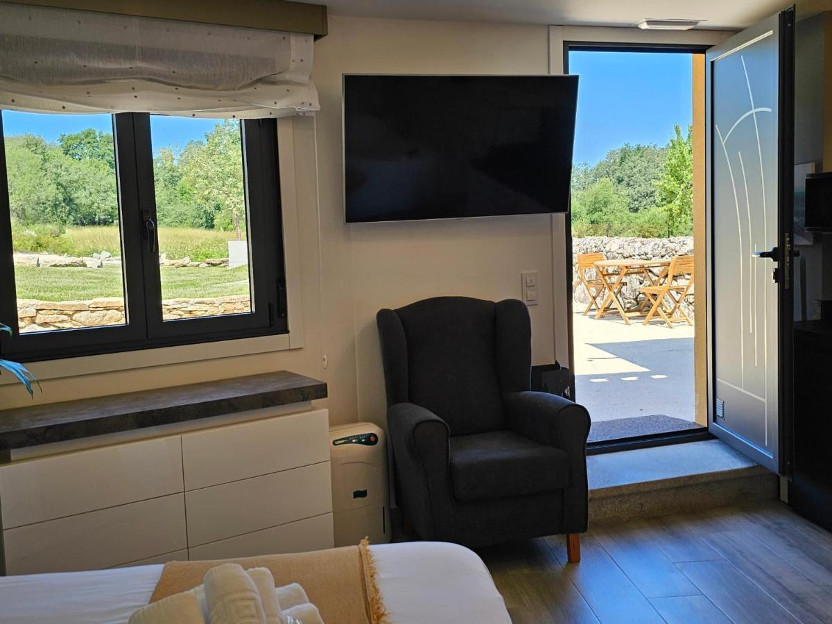 Loft Con Jacuzzi Os Arcos Apartment Sober Exterior photo