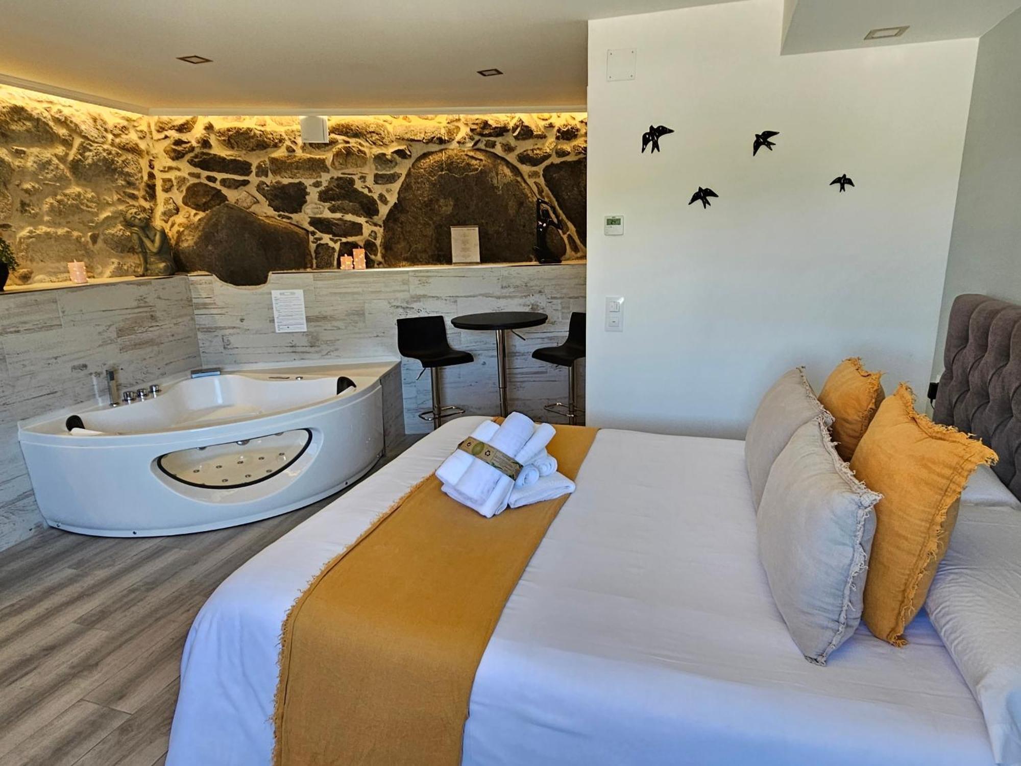 Loft Con Jacuzzi Os Arcos Apartment Sober Exterior photo